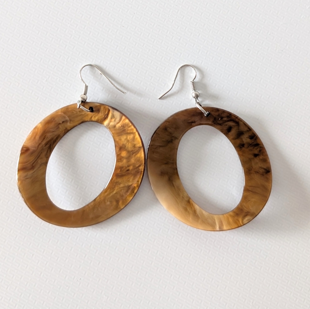 Elegant Brown Oval Earrings